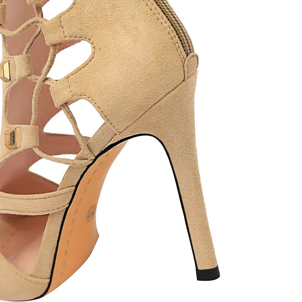 Jaggy Ankle Booties