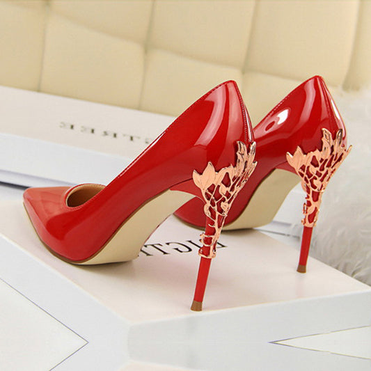 Glossy Leaf Patent Pumps